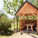 And Kravanja דירה