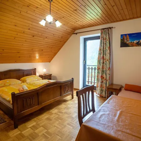 And Kravanja Apartment *