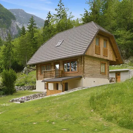 Apartamento And Kravanja Trenta