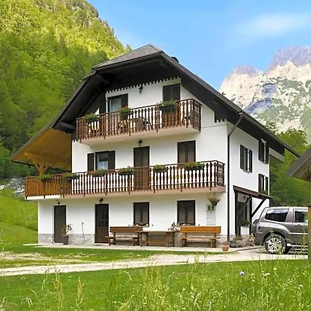 Apartment And Kravanja Trenta