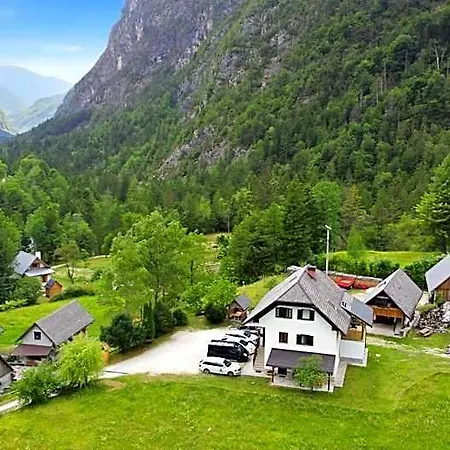 And Kravanja Apartment